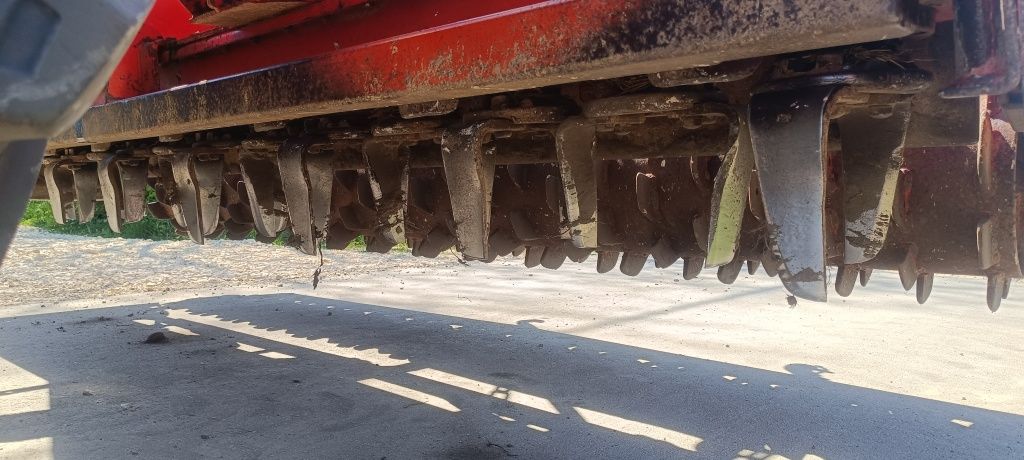 Brona wirowa Agram 3000 2x wał paker i rurowy, Sprowadzona