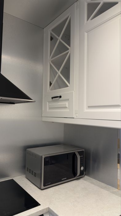 Wyposazona kuchnia ze sprzetem AGD