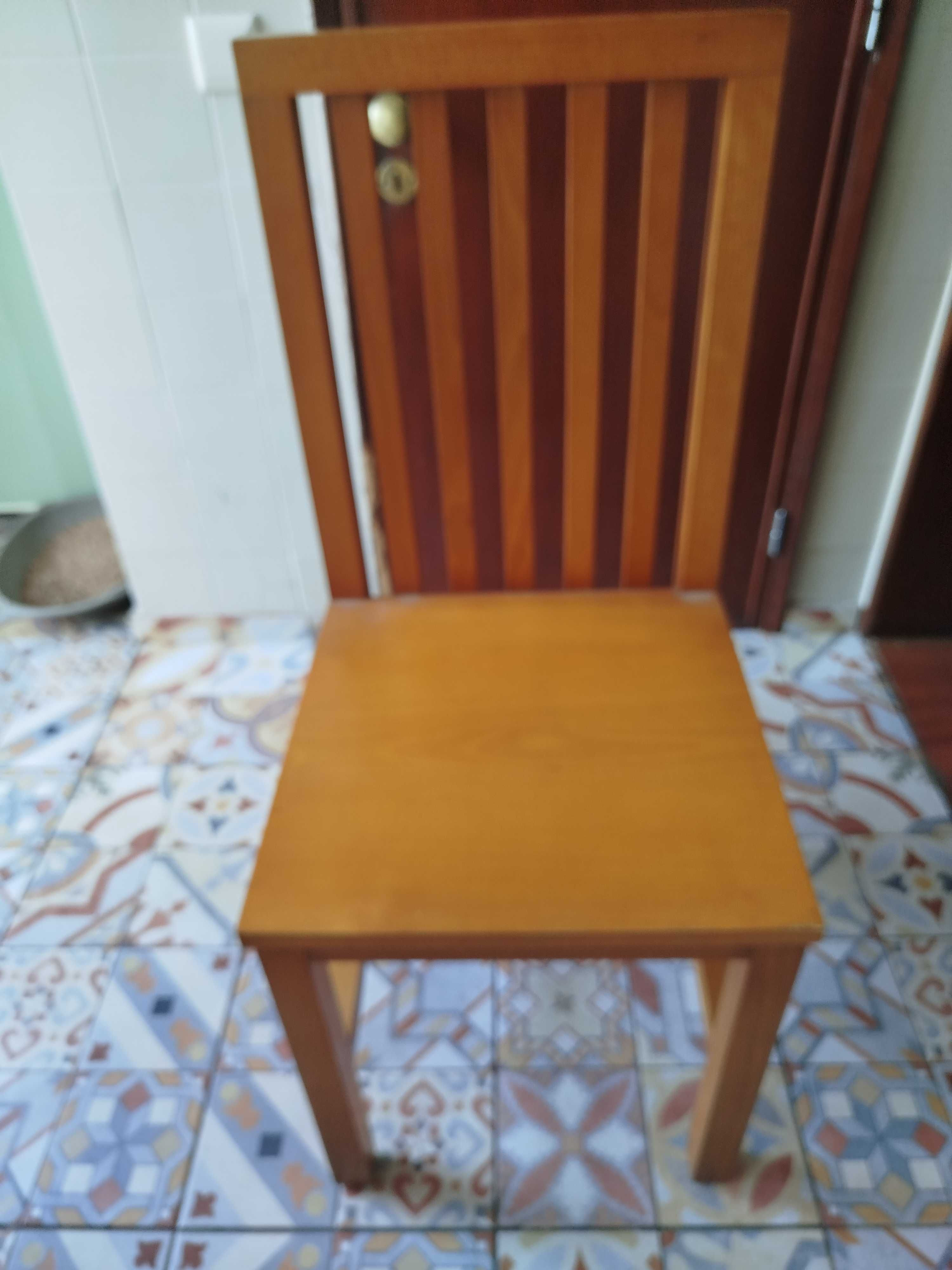 Conjunto de 4 cadeiras de sala de jantar