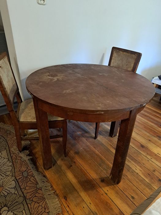 Stół o śr 97 cm i wysokość 76cm