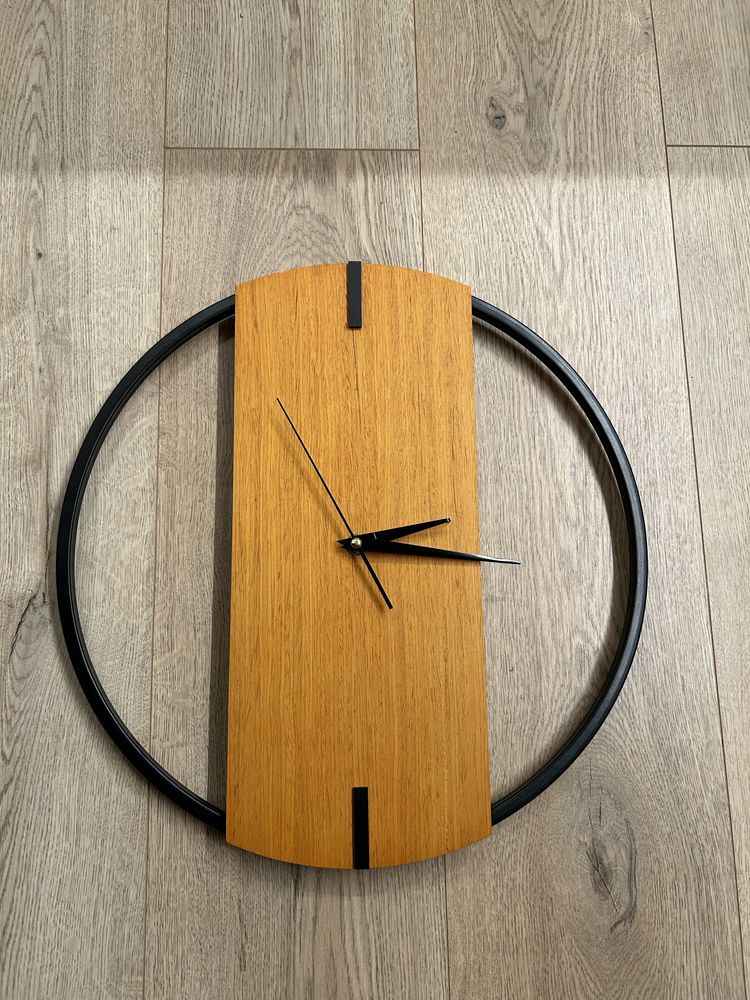 Zegar  modnynaścienny okrągły Loft drewno metal