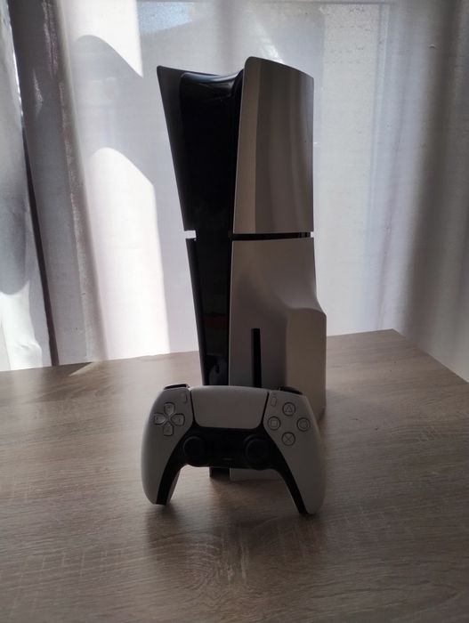 Konsola ps5 slim z napędem