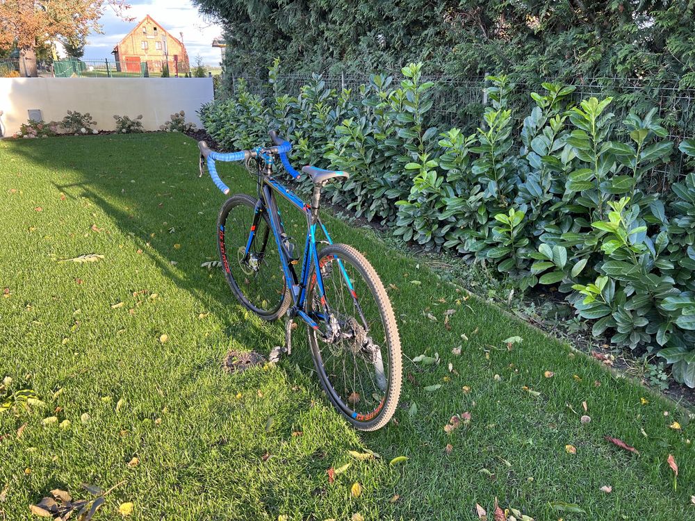 Gravel/Przełaj Cannondale CaadX