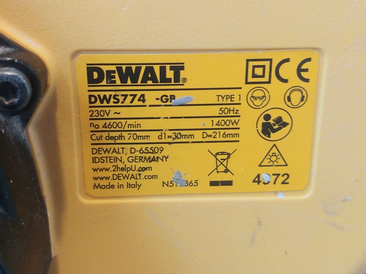 Ukośnica Dewalt  DWS774
