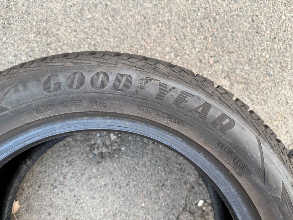 Продам Goodyear UltraGrip Ice 2 205/55 R16