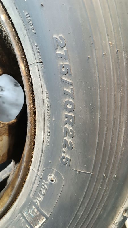 Koło Opona Felga 1x R22,5 Bridgestone U-ap 001, 275/70