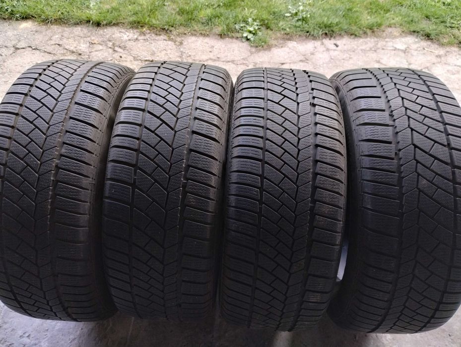 Opony zimowe Continental 225/55/17 TS 830P