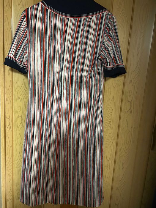 Sukienka w paski z kołnierzykiem rozm 38/40