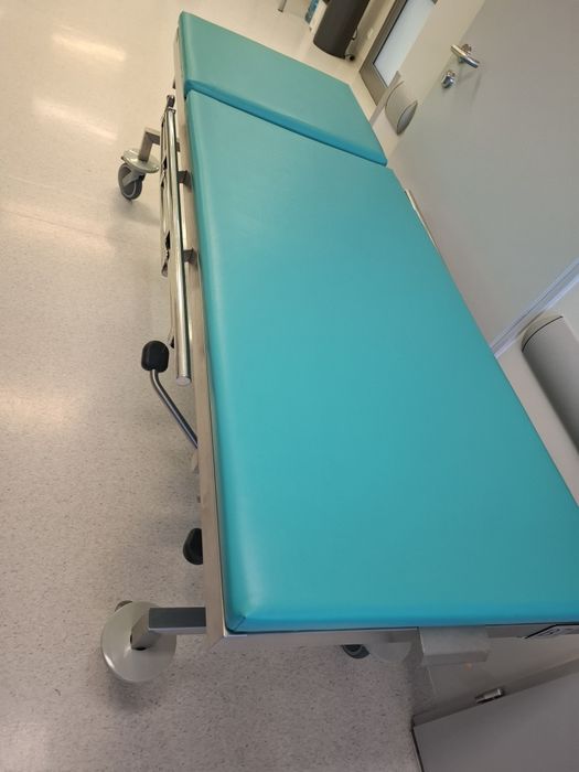 Wózek transportowy nierdzewny firmy ALVO Medical