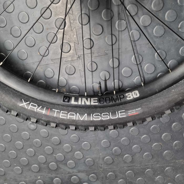 Nowe koło Bontrager Line Comp 30 z nową oponą XR4 i tarczą Sram 29cali