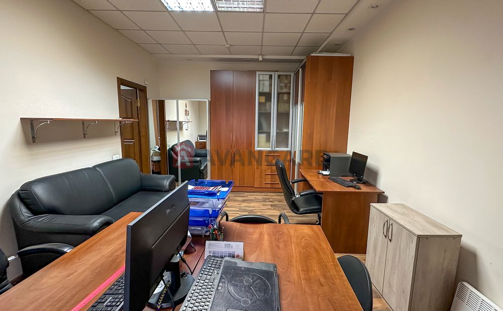 Продаж офісне приміщення 127 кв Центральний район міста