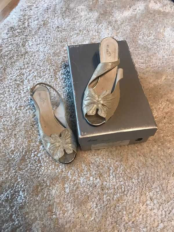 de deni vere scarpe - nowe sandałki buty na obcasie z odkrytą piętą 36