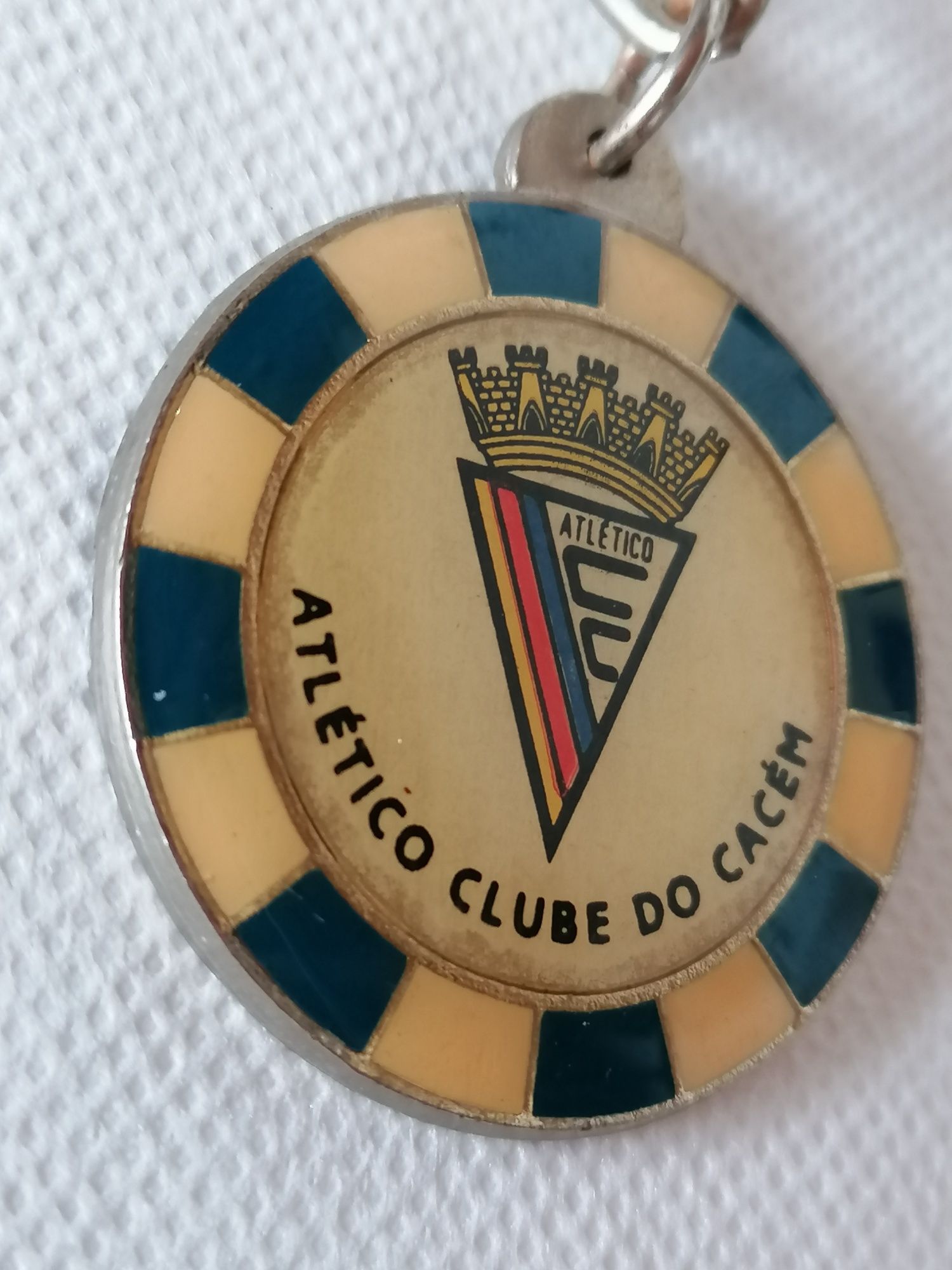 Porta chaves em metal do Atlético Clube do Cacém