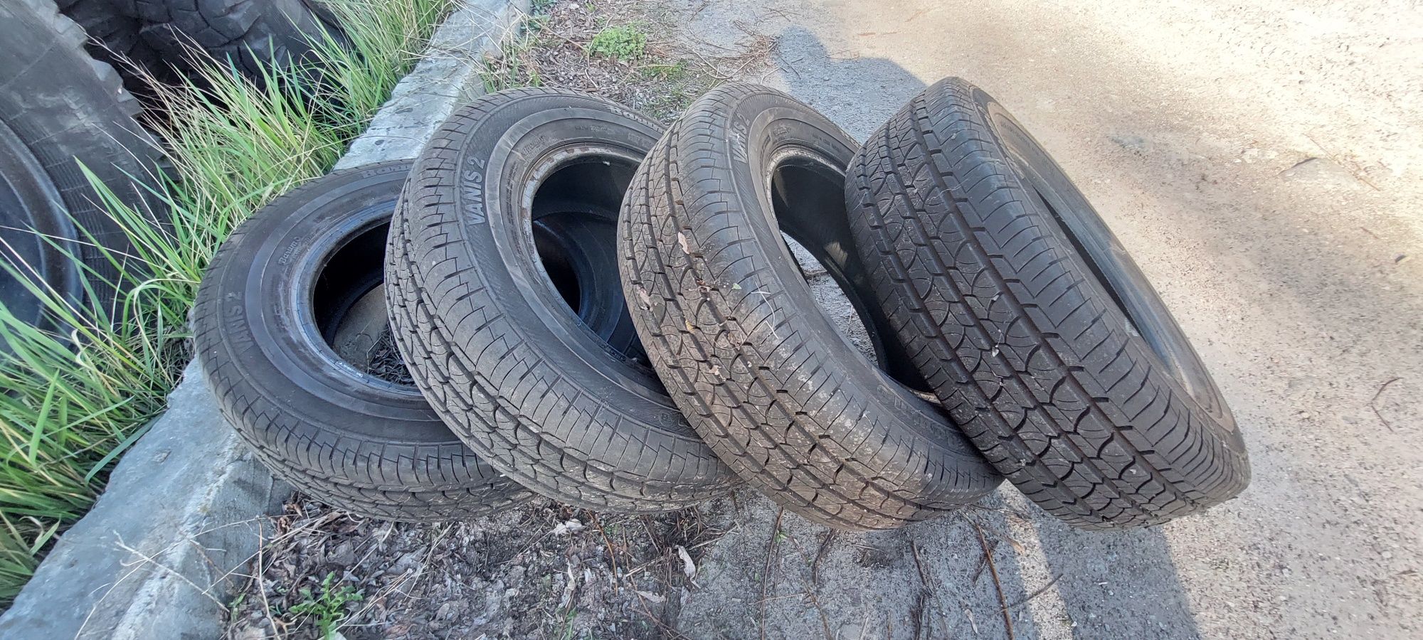 Резина Літня Barum 195/70r15c