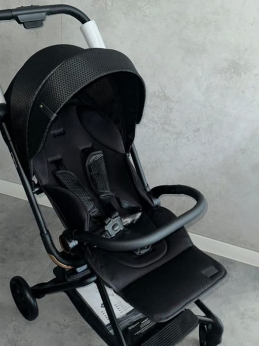 Wózek spacerowy Momi Adelle