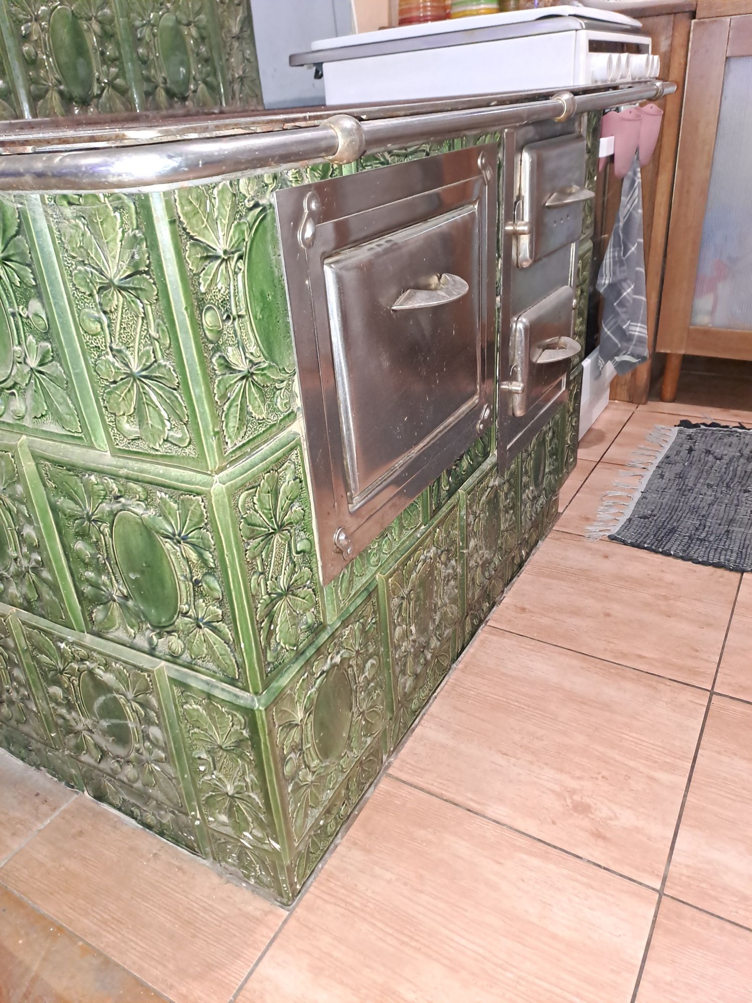 Kafle z Pieca. Pięknie Zielone Kafle. Komplet. Okazja!!!