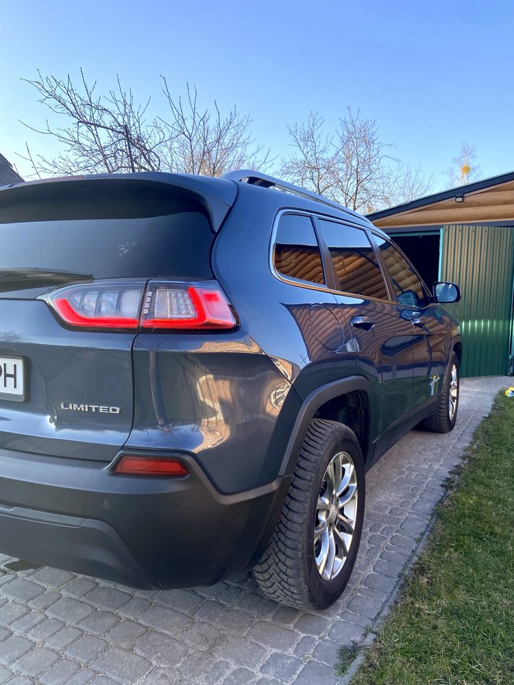 Продам Jeep Cherokee 2019
