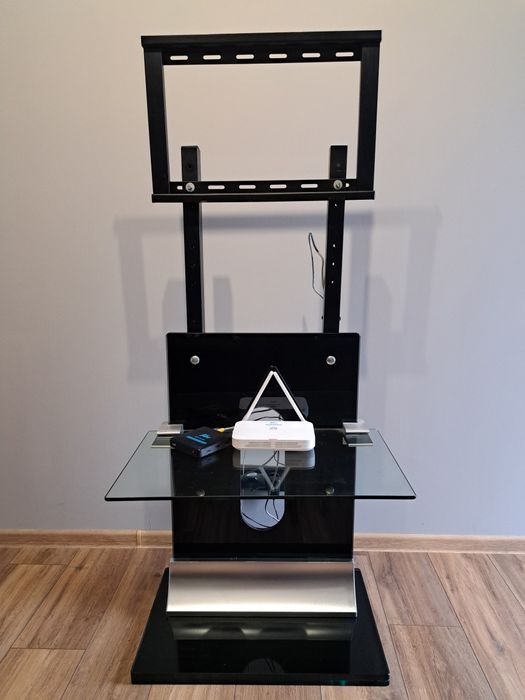 Szklany stojak na telewizor