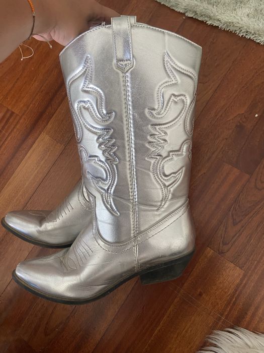 Botas Prateadas Concerto