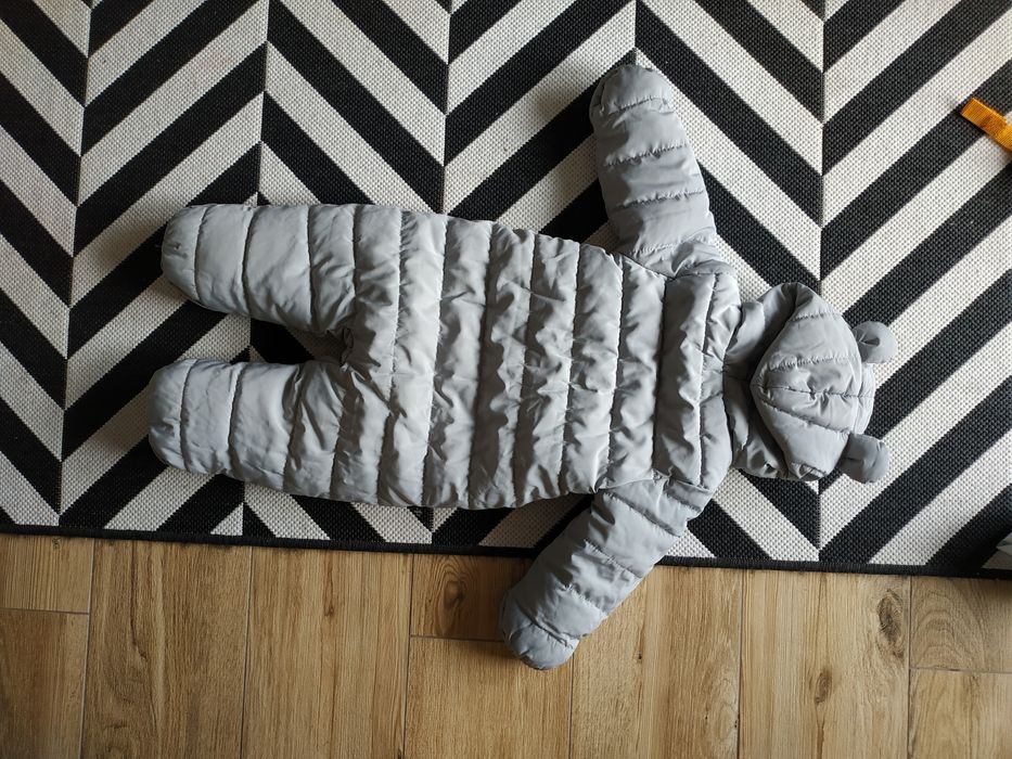 Kombinezon zimowy z kapturem, szary, cieply 74 HM