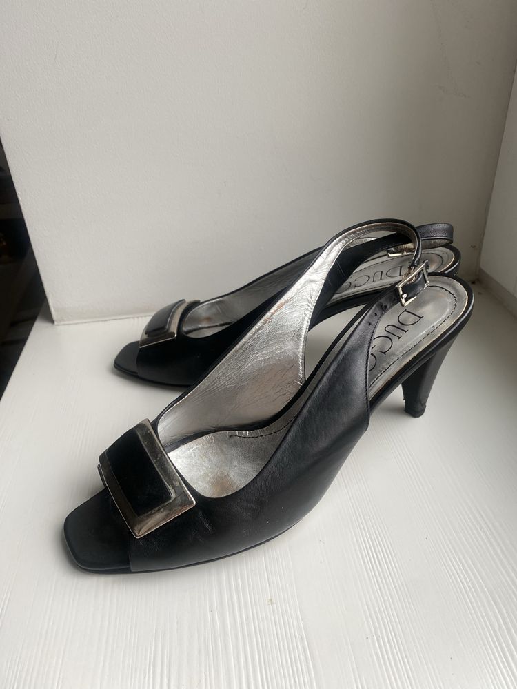 Czarne obcasy 37,5