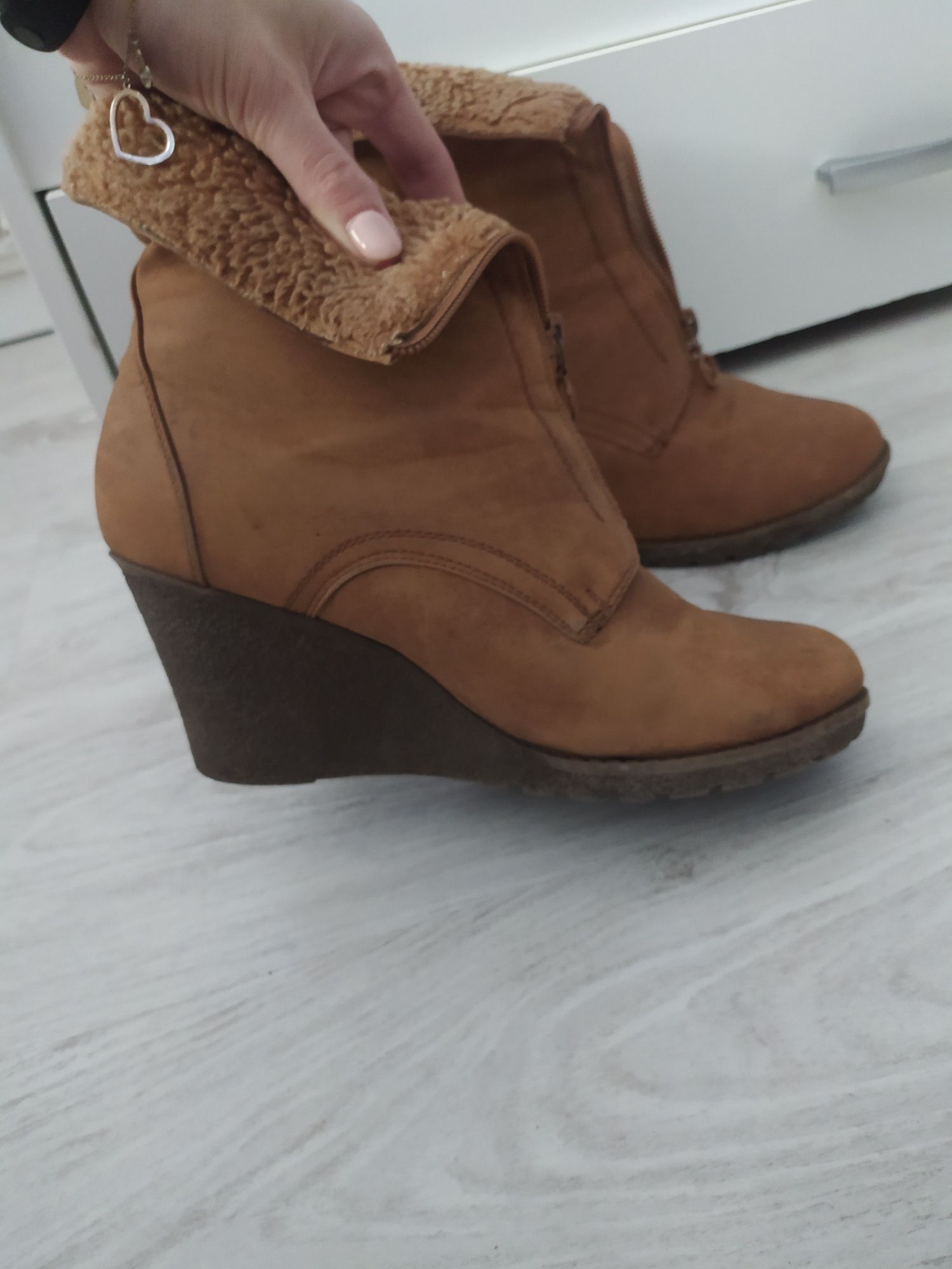 Botki Koturny camel 39 zimowe