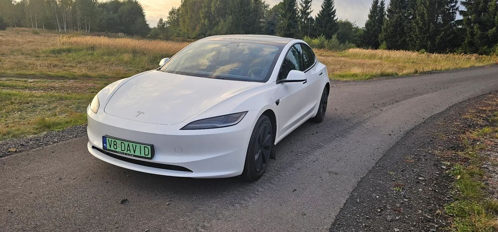 Tesla Model 3 Tesla Model 3 Highland