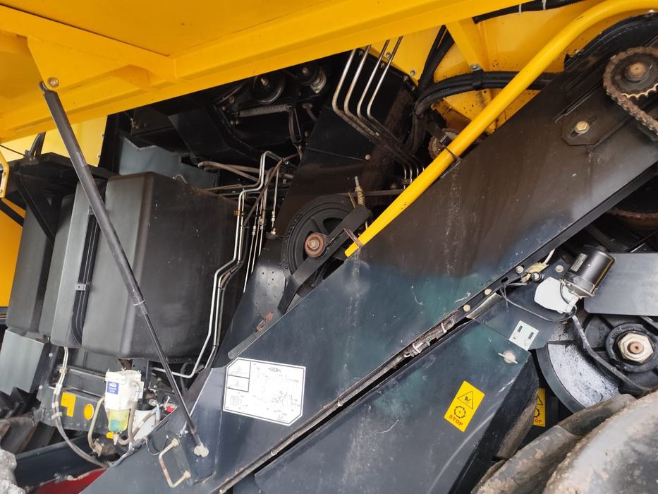 Комбайн зернозбиральний