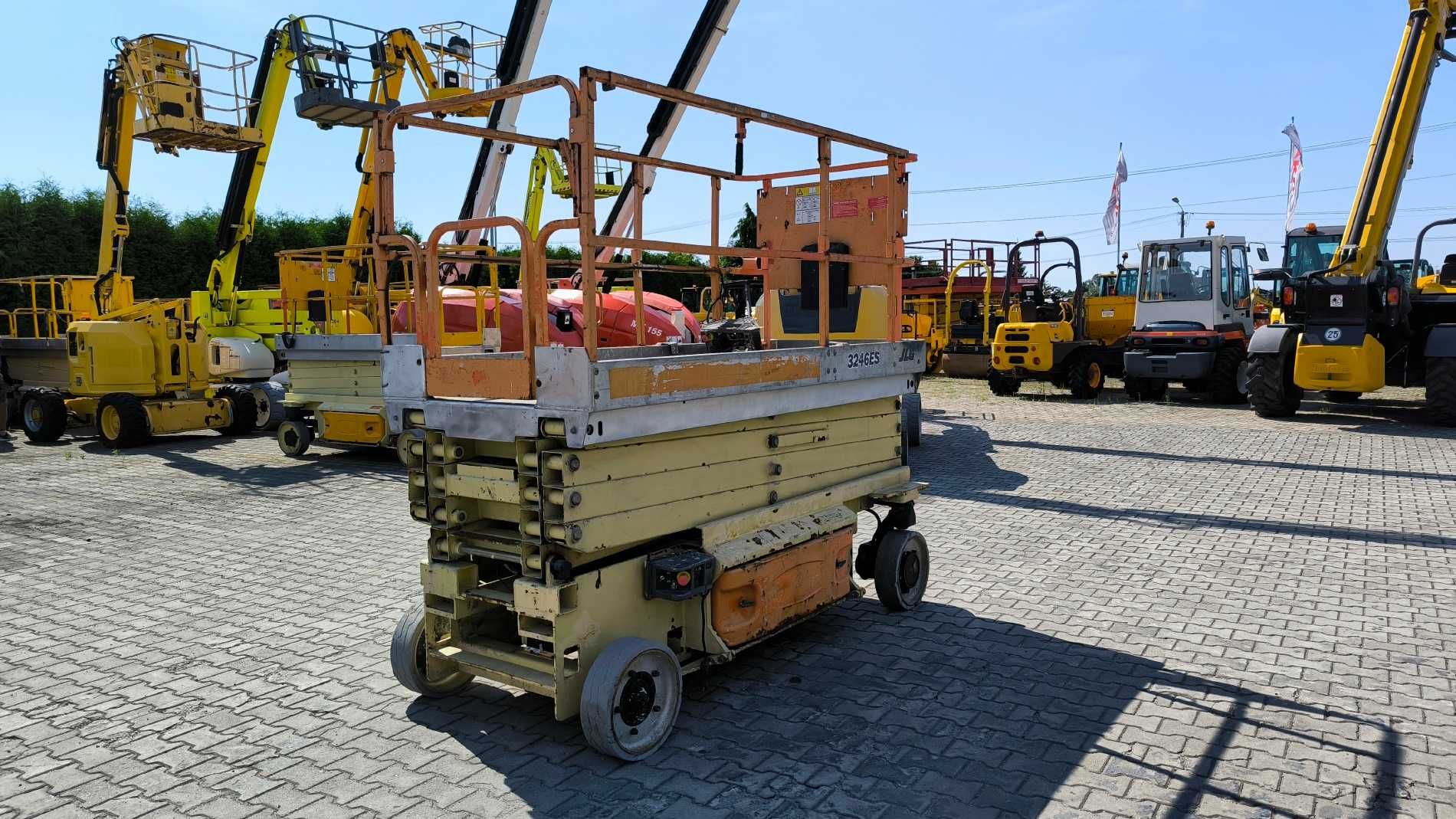 Podnośnik nożycowy JLG 3246 ES rok 2007 cena brutto
