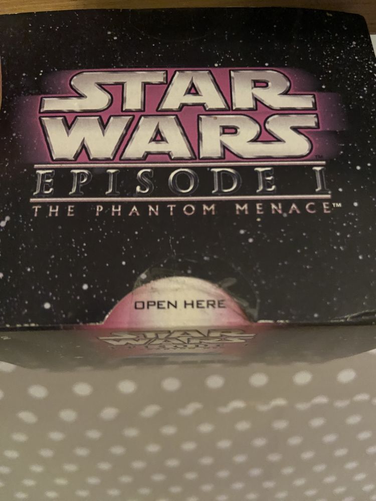 Zabawka Star Wars R2-D2 gratka dla kolekcjonera i fana