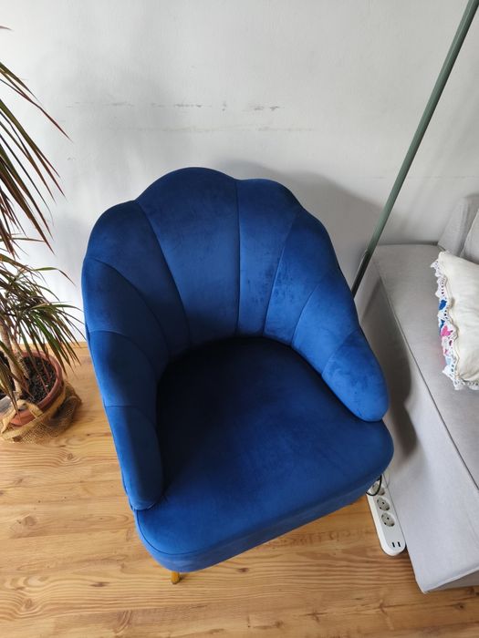 Poltrona de veludo azul