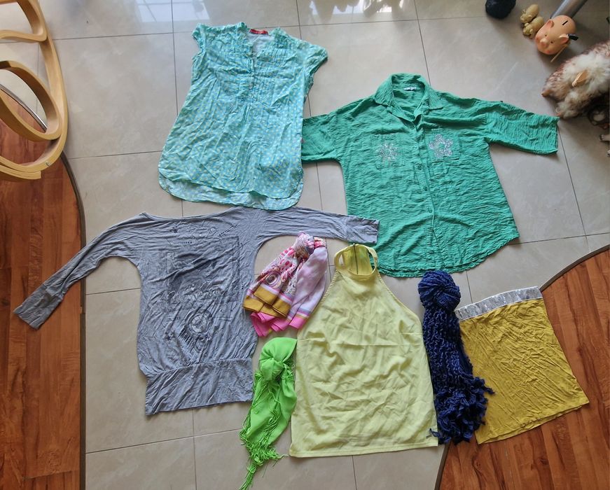 Paka ubran 8 sztuk bluzki apaszki