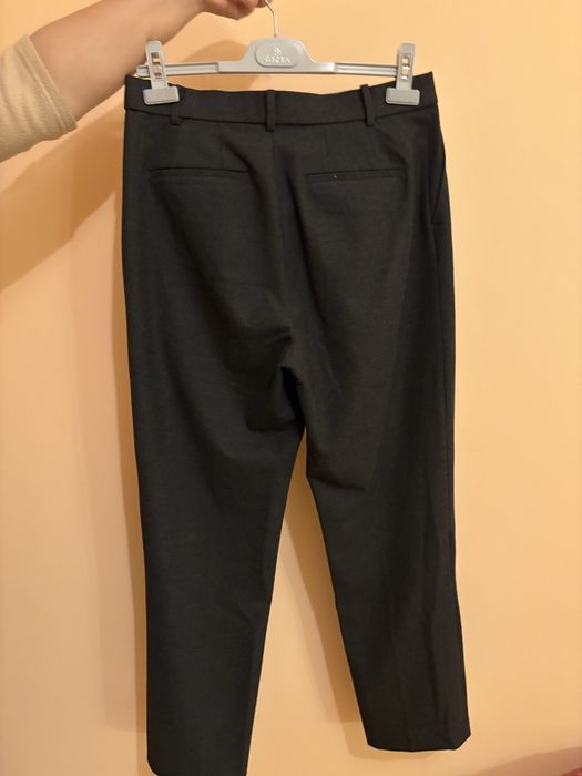 Жіночі штани з вовни