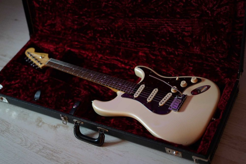 Fender Elite Olympic Pearl Stratocaster (2017) + Case