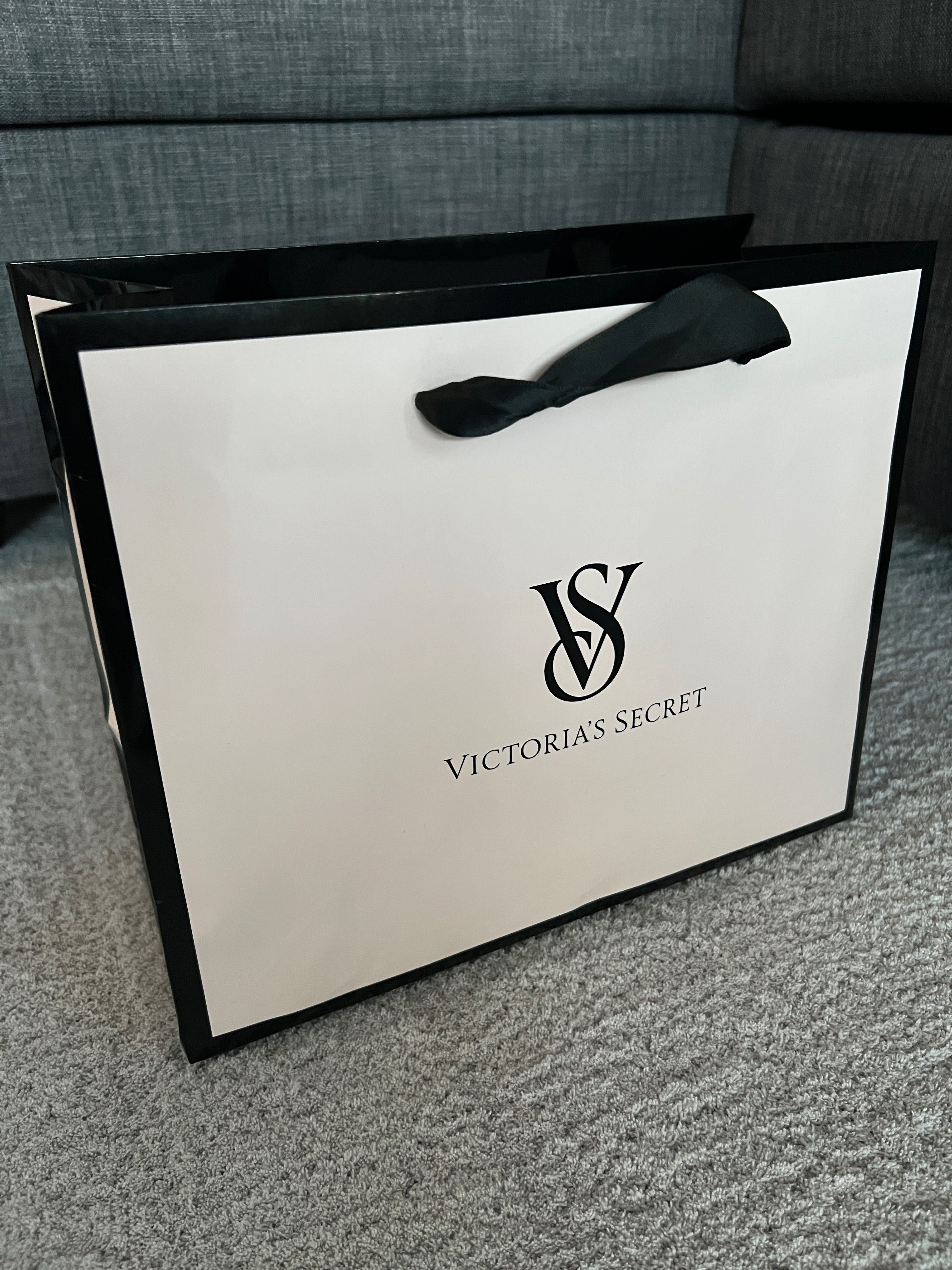 Torba papierowa Victorias Secret prezentowa po zakupach