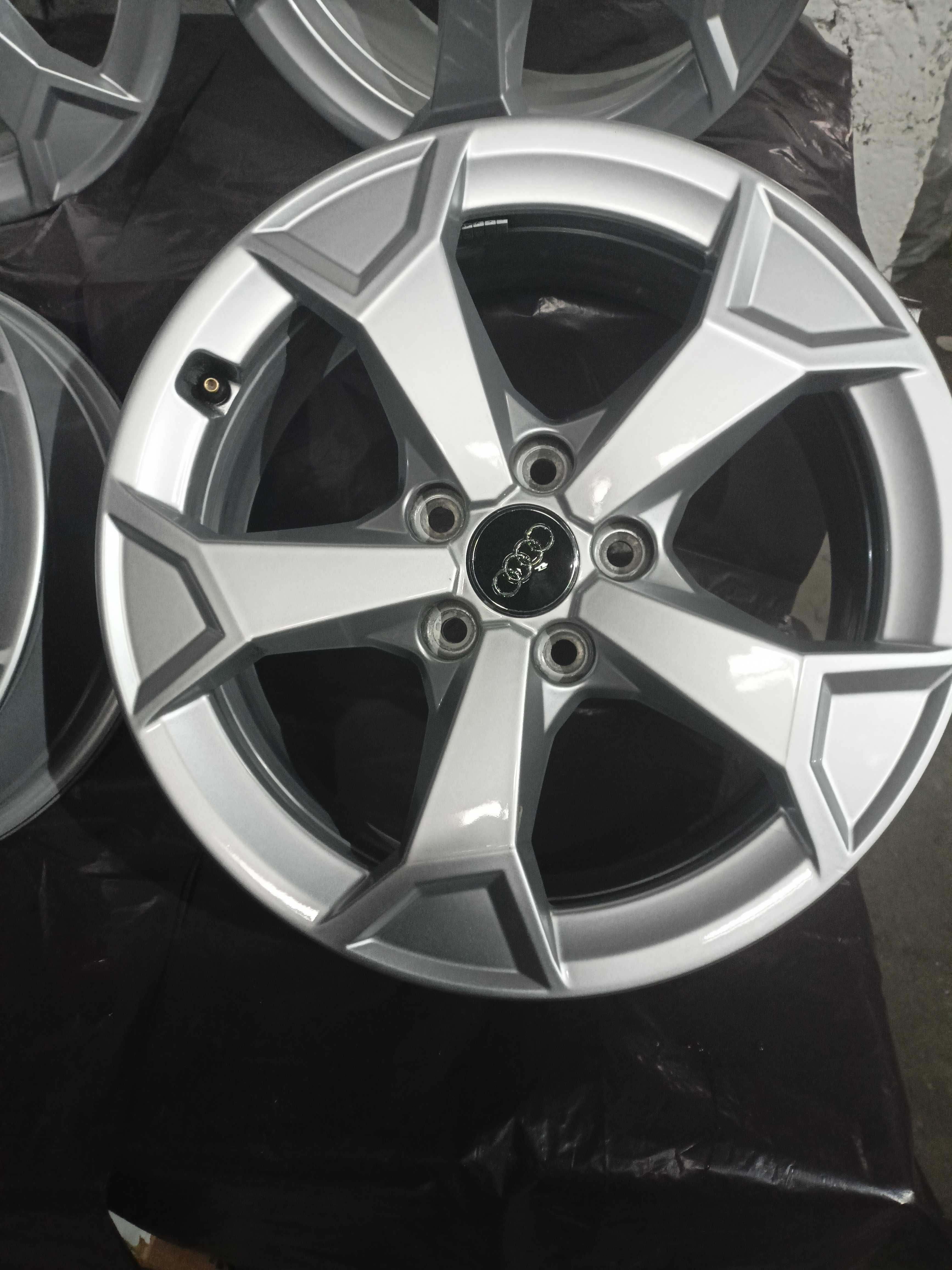 9# Felga aluminiowa Audi OE AUDI  6.5" x 17" 5x112 ET 38 Vw Seat Skoda