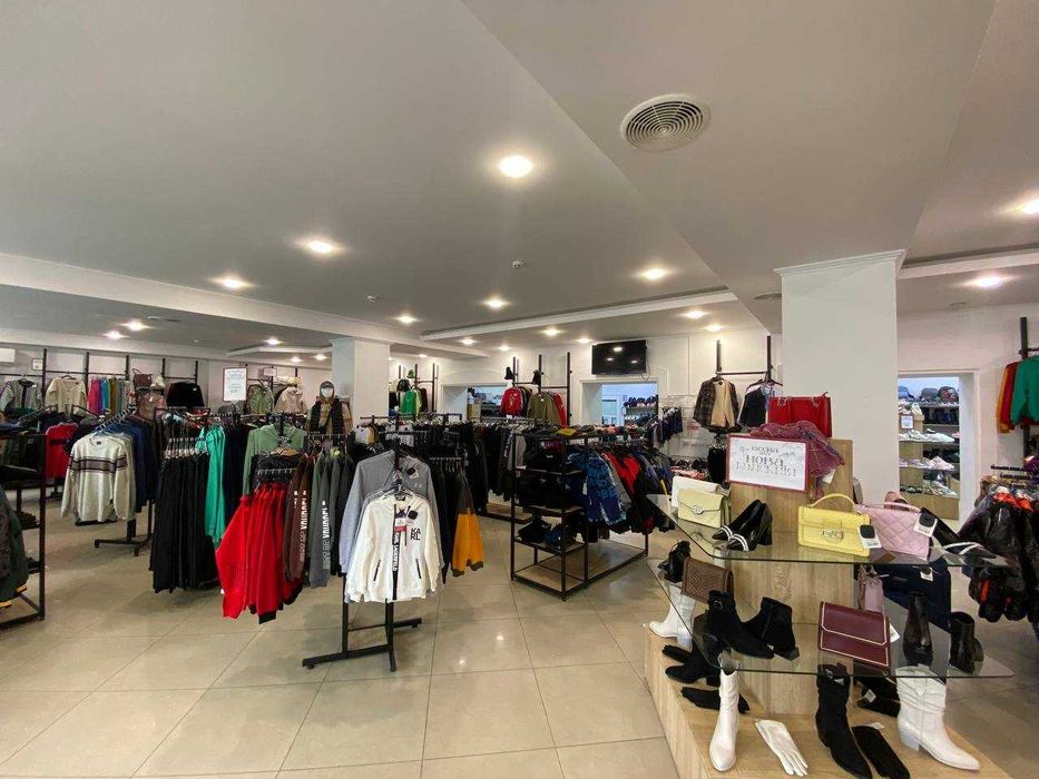 Продаж комерційного приміщення по просп.Соборності!