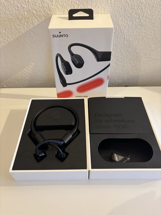 Auriculares Bluetooth Suunto Wing Pretos