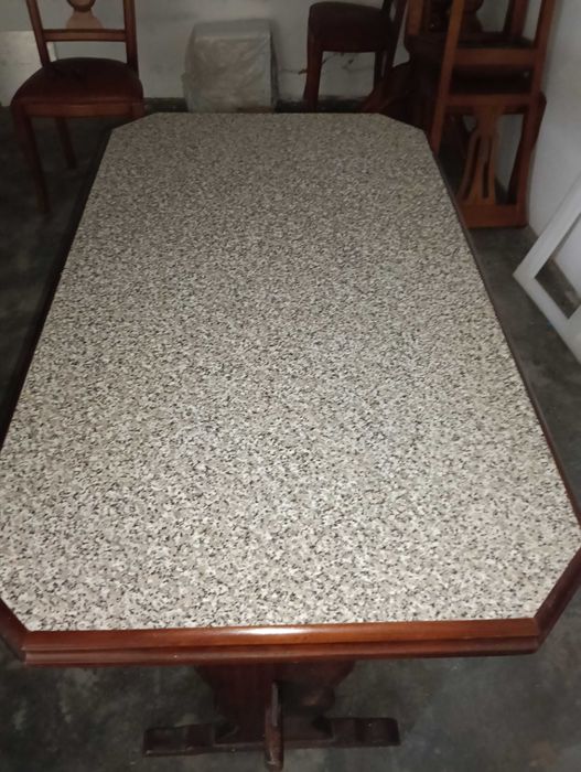 Conjunto de 4 cadeiras e 1 mesa cozinha