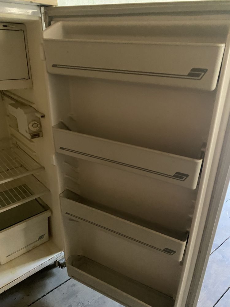 Продається холодиььник норд.
