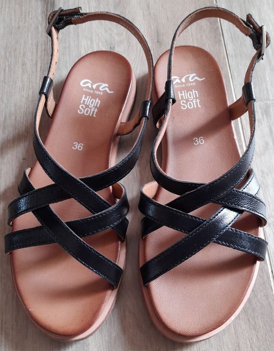 Sandálias  marca ARA, n.° 36