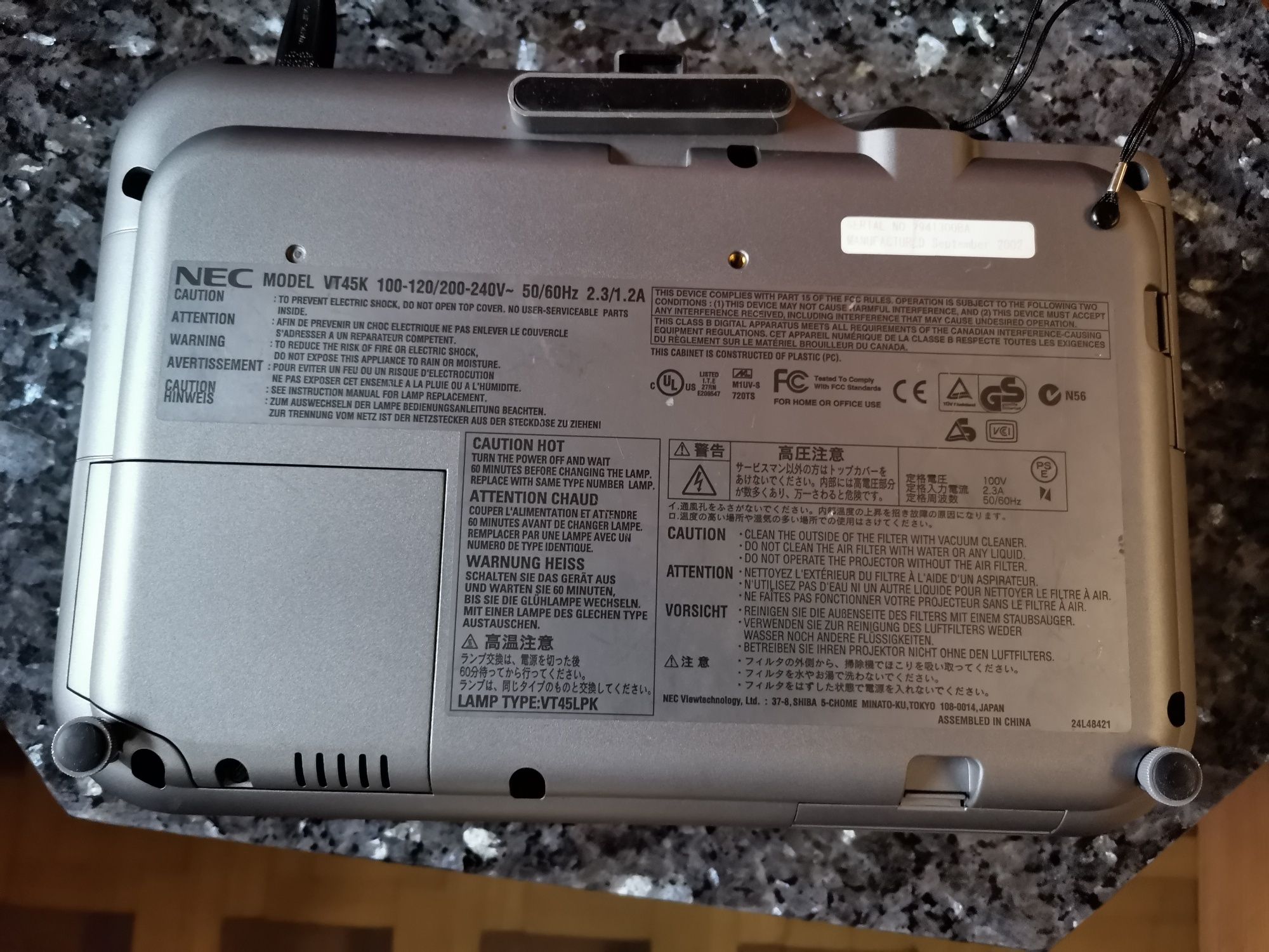 Projektor NEC VT45K