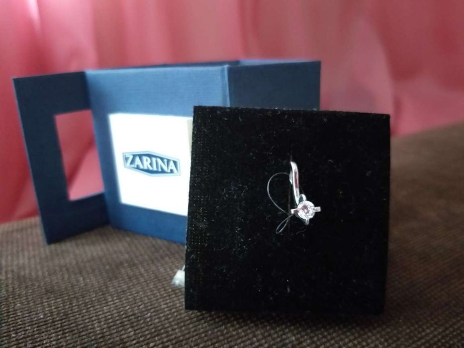 кулон серебро Zarina со вставкой в коробке