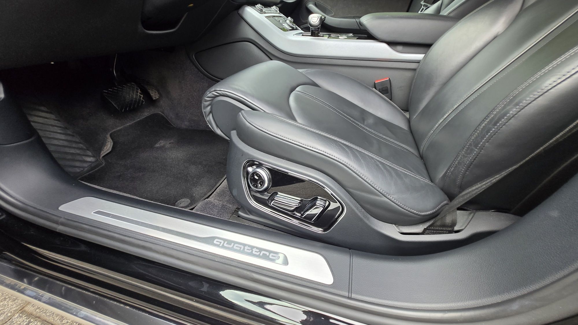 Audi A8 - stan idealny