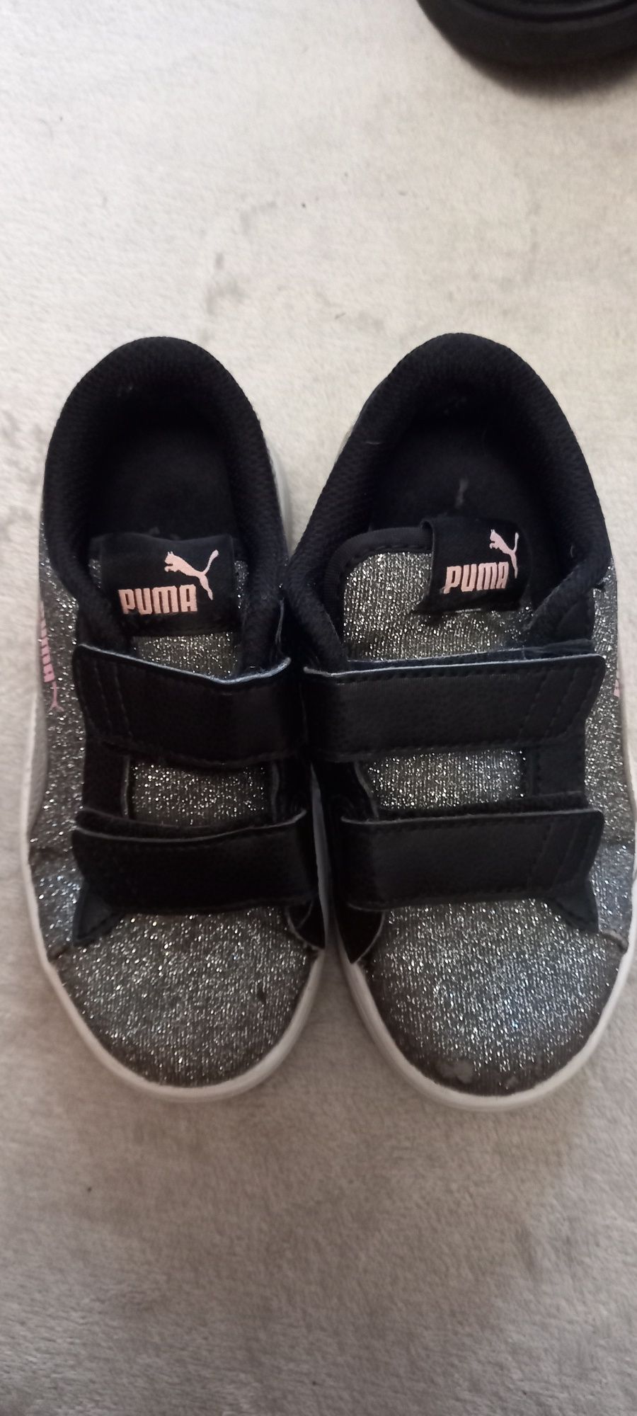 Кроссовки на девочку.Фирми puma.В идеальном состоянии