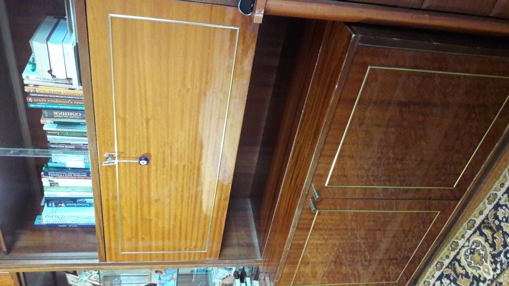 Стенка (часть,дерево)