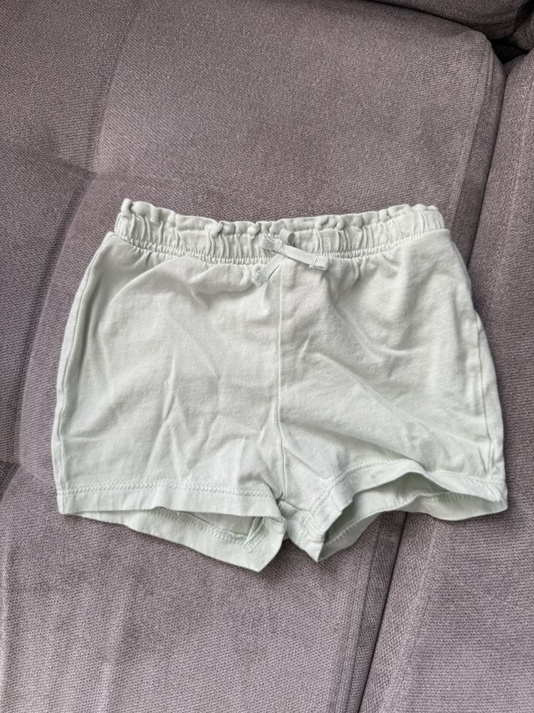 Krótkie spodenki miętowy kolor H&M rozmiar 74
