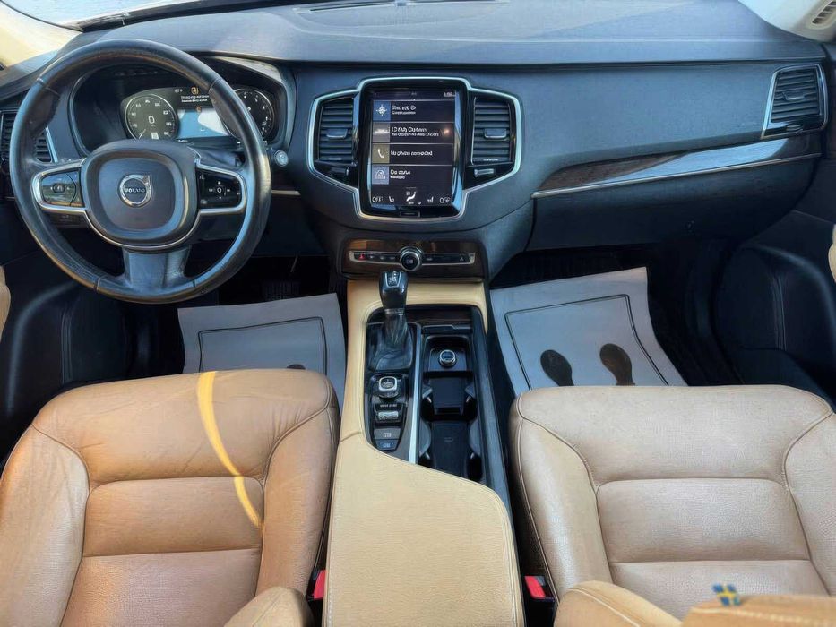 Volvo XC90      2016