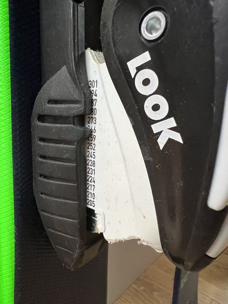 Narty Rossignol EXPERIENCE PRO