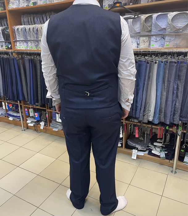 Чоловічий костюм